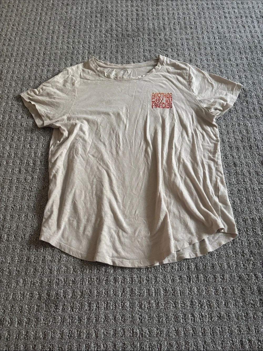 Old Navy Beige Short Sleeve Crew Tee with Small Red Chest Print